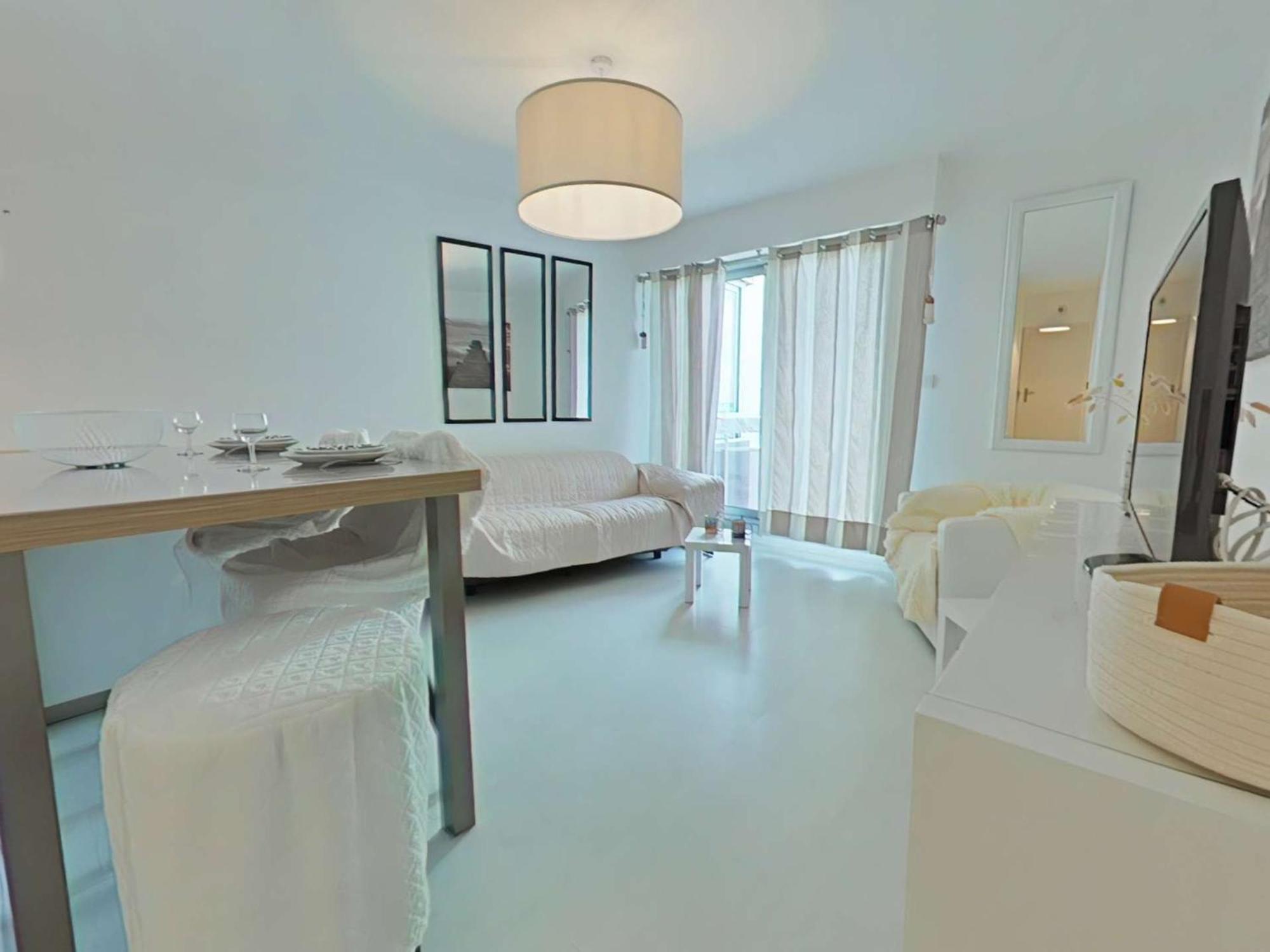 Apartment 2 Pieces Vue A Gilles Croix De Vie - Fr-1-224-817